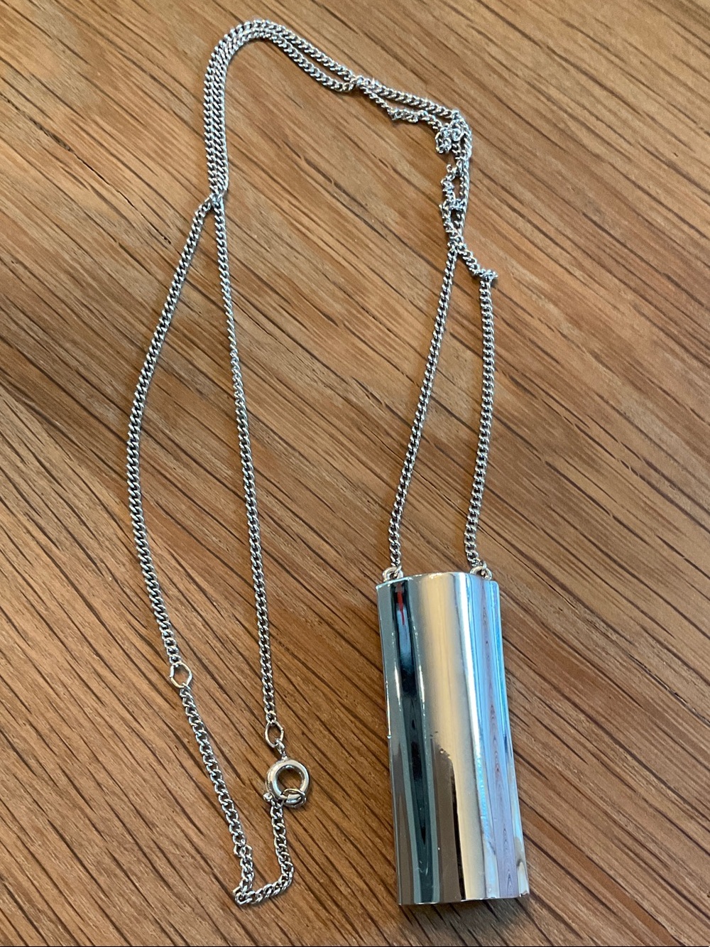 Vintage Avon Ariane ‘78 Silver Tone Perfume Holder Necklace